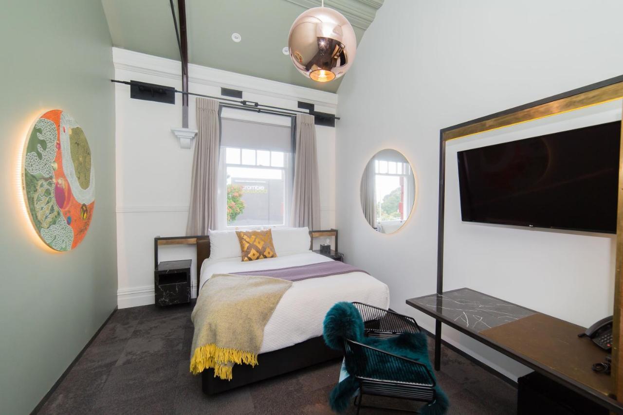 טאורנגה Clarence Boutique Hotel מראה חיצוני תמונה