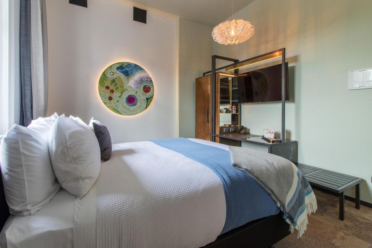 טאורנגה Clarence Boutique Hotel מראה חיצוני תמונה